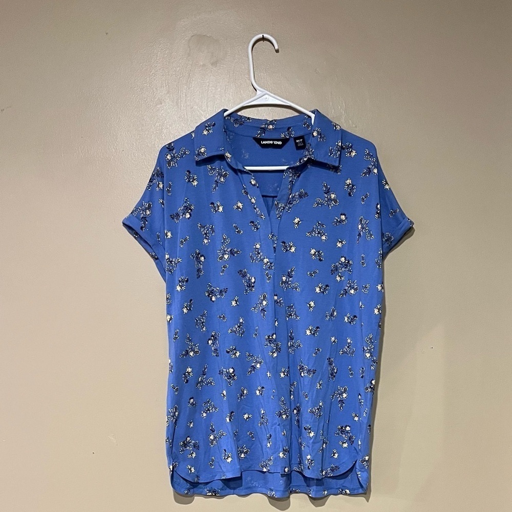 Lands' End Women's Short Rolled Up Sleeve Blue Floral Summer Blouse M/P